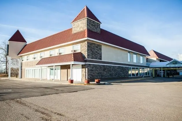 Quality Inn Whitecourt