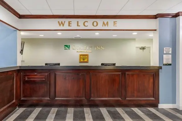Quality Inn Windsor Mill - Lobi