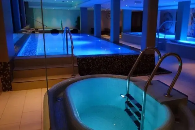 Quality Hotel Strand Gjovik - Havuz