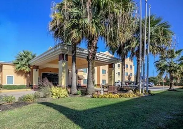 Quality Suites Cy - Fair at Jones Road