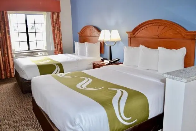 Quality Suites I-44 - Genel