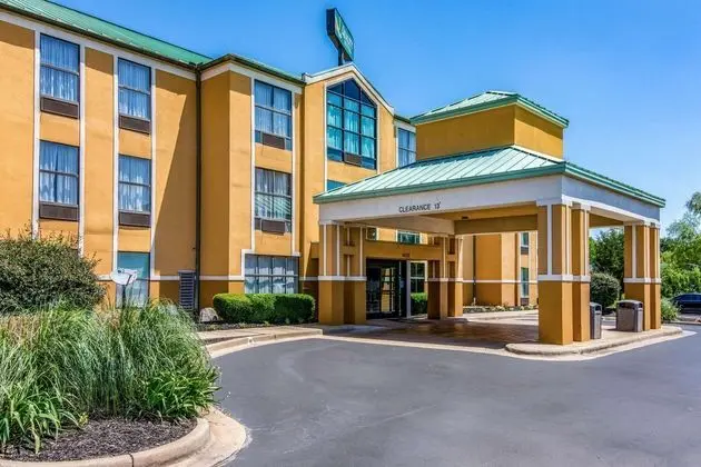 Quality Suites Maumelle - Little Rock NW