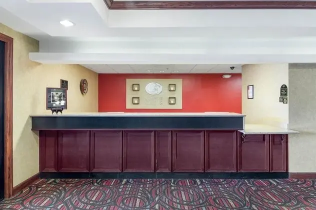 Quality Suites Midland