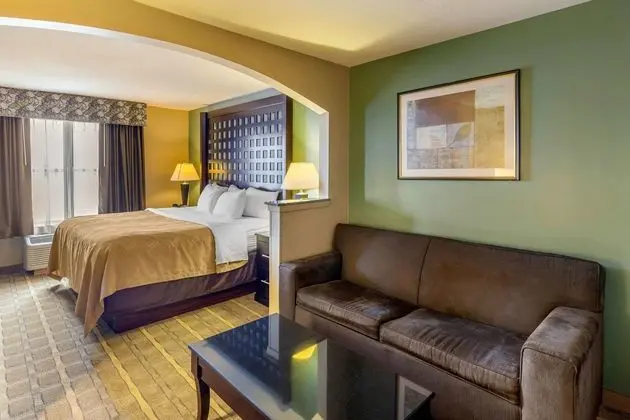 Quality Suites Sherman - Öne Çıkan Resim