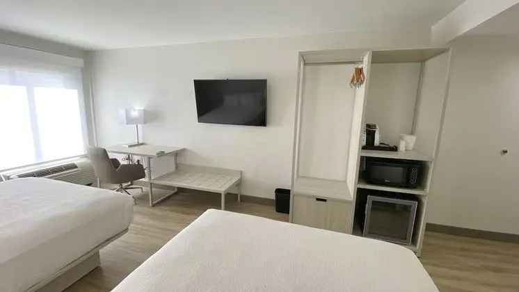 Quality In & Suites Sugar Land//Smart Financial - Oda