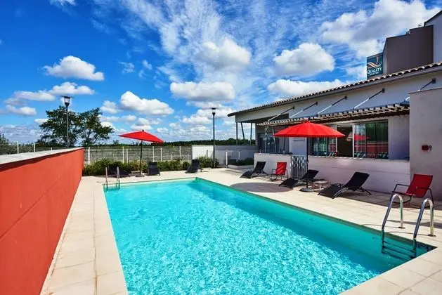 Quality Suites Toulouse-Blagnac - Havuz