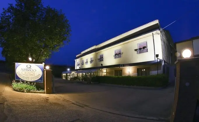 Quari Hotel Restaurant & Pizza - Dış Mekan