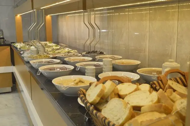 Quars Garden Hotel - Restoran