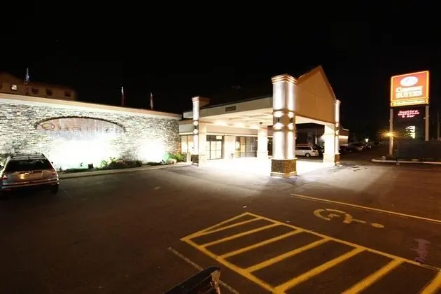Quattro Hotel & Conference Centre