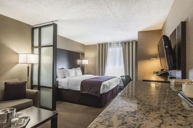 Quattro Hotel & Conference Centre