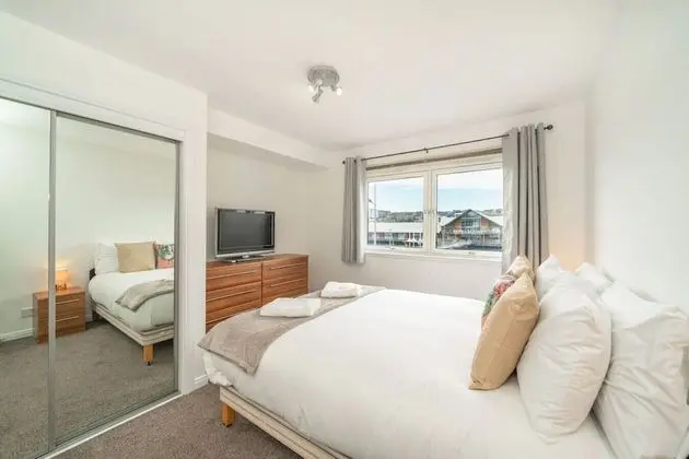 Quayside Apartment With a Unicorn View - Oda