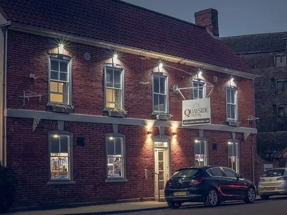 Quayside Hotel & Bar