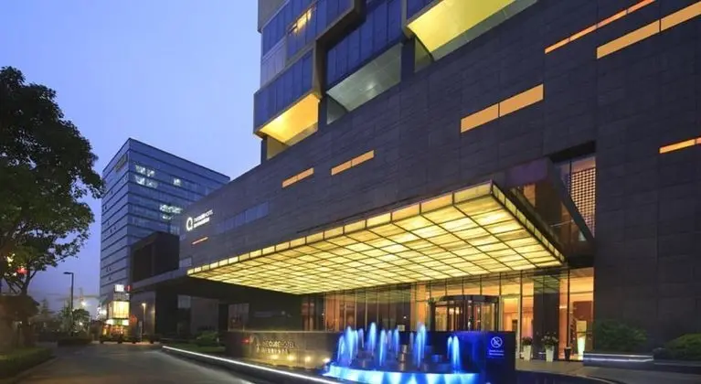 The Qube Pudong (Formerly Howard Johnson Chuansha)