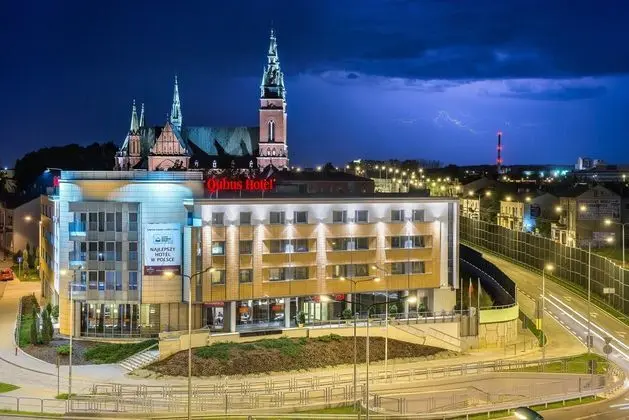 Qubus Hotel Kielce - Dış Mekan