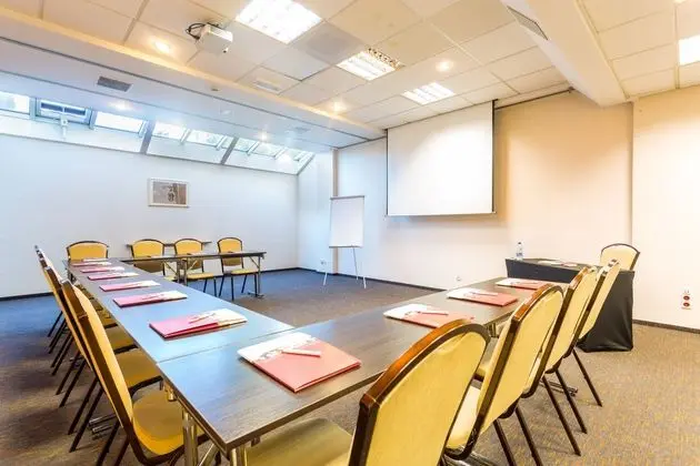 Qubus Hotel Zielona Gora - İş / Konferans