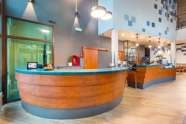 Qubus Hotel Zielona Gora - Lobi