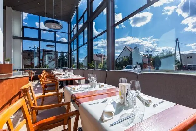 Qubus Hotel Zielona Gora - Yeme / İçme