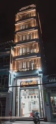 Que Huong Hotel