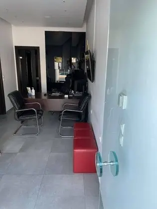 Queen Boutique Suites - Lobi