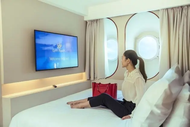 Queen Elizabeth 2 Hotel - Oda
