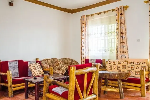 Queen Elizabeth Park View Tourist Lodge - Lobi