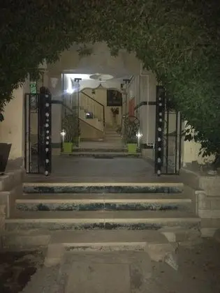 Queen Hostel - Dış Mekan