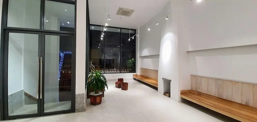 Queen Hotel Ninh Binh - Lobi