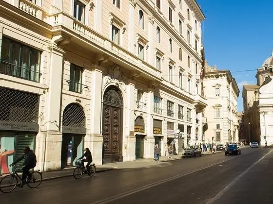 Queen Palace Suites