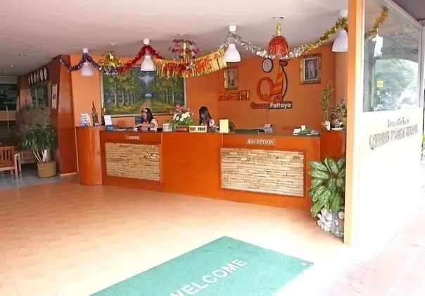 Queen Pattaya Hotel - Lobi