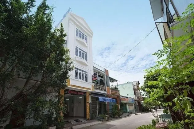 Queen Hotel