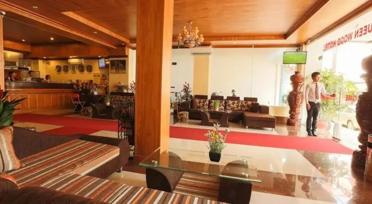 Queen Wood Hotel - Lobi