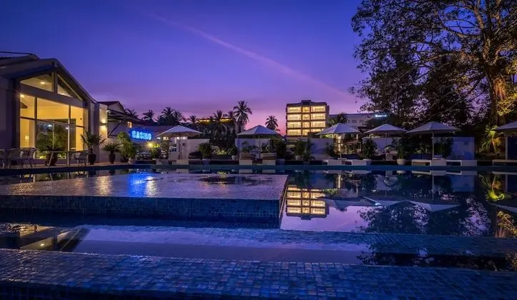 Queenco Hotel & Casino - Havuz