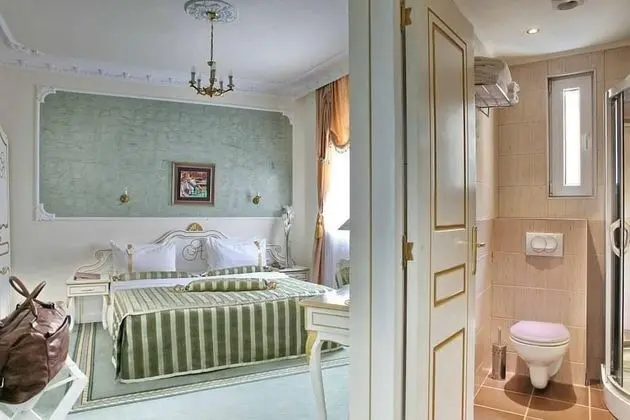 Queen's Astoria Design Hotel - Öne Çıkan Resim