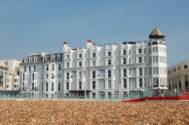 Queens Hotel