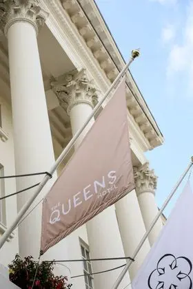 Queens Hotel Cheltenham - Dış Mekan