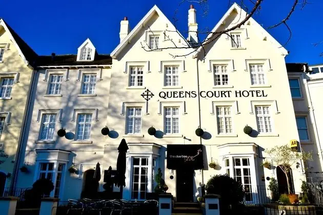 Queens Court Hotel - Dış Mekan