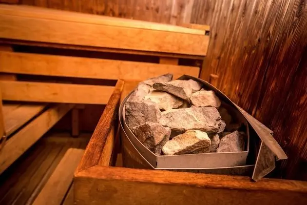 Queen's Court Hotel & Residence - Spa