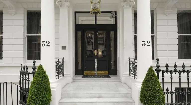 The Queen's Gate Hotel - Genel