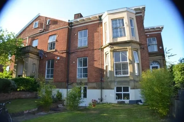 Queens Guesthouse Manchester - Dış Mekan
