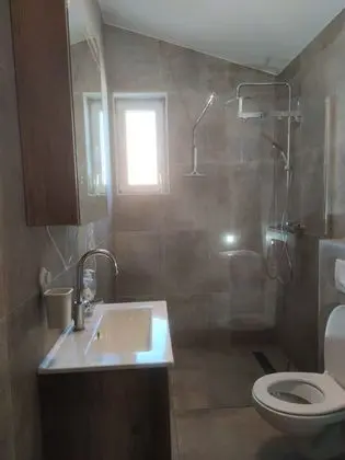 Queen's Lodge Mastrinka - Banyo Tipleri