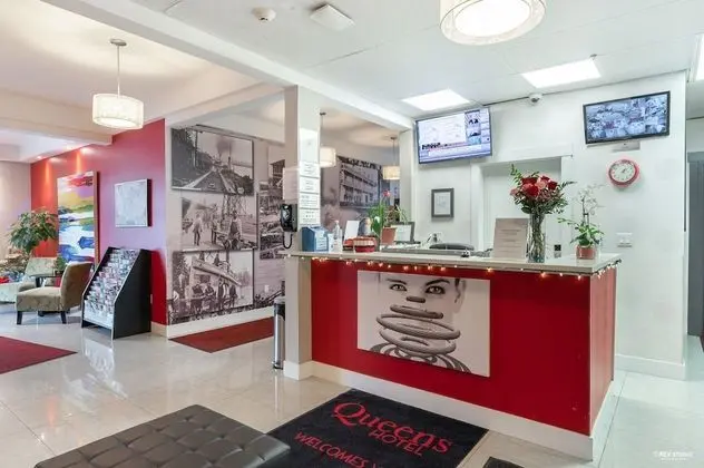 Queens Hotel - Lobi