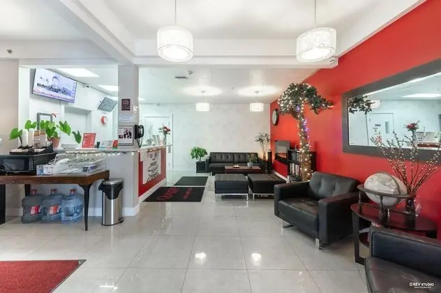 Queens Hotel - Öne Çıkan Resim
