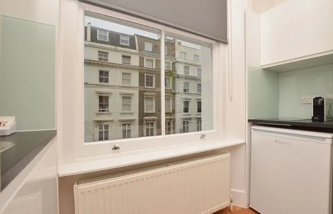Queensborough Terrace Service Apartments - Mutfak