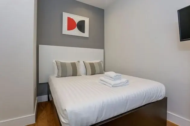 Queensborough Terrace Service Apartments - Oda