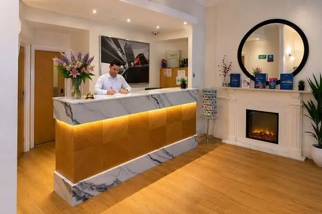 Queensway Hotel, Sure Hotel Collection by BW - Lobi
