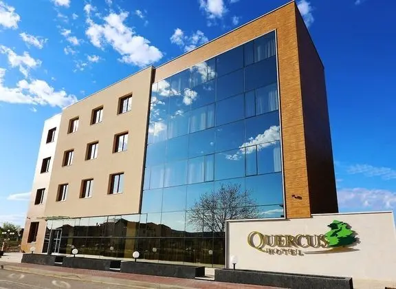 Hotel Quercus - 1