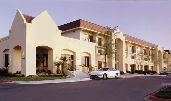 The Querque Hotel - Dış Mekan