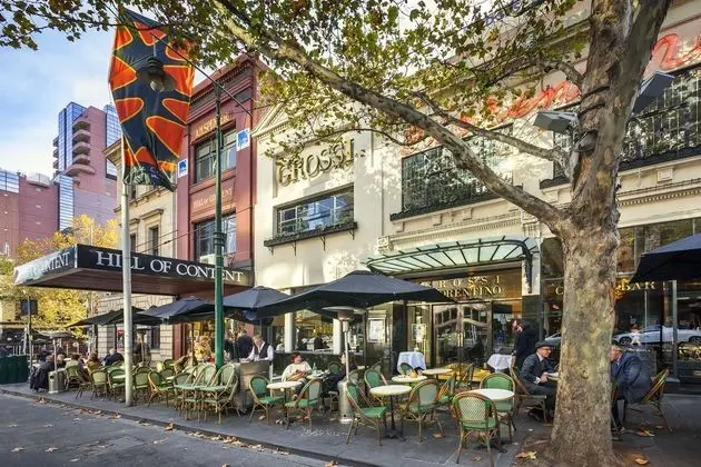 Quest on Bourke
