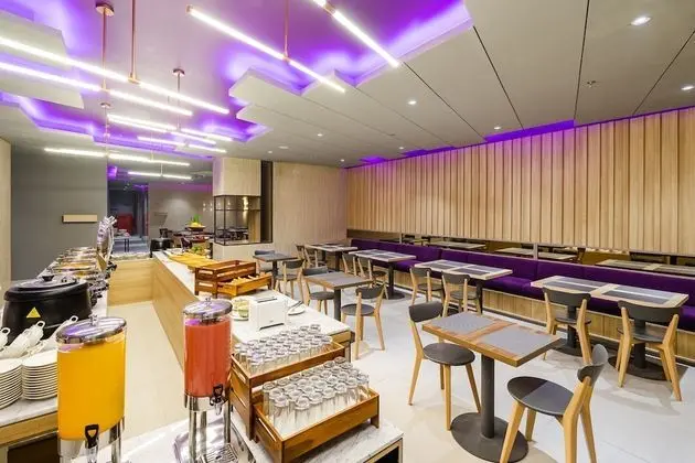 Quest Hotel Prime Pemuda - Semarang - Yerinde Yemek