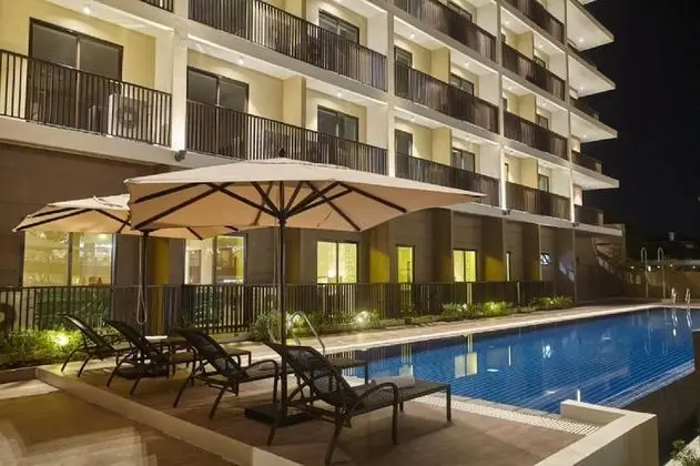 Quest Hotel Tagaytay - Havuz